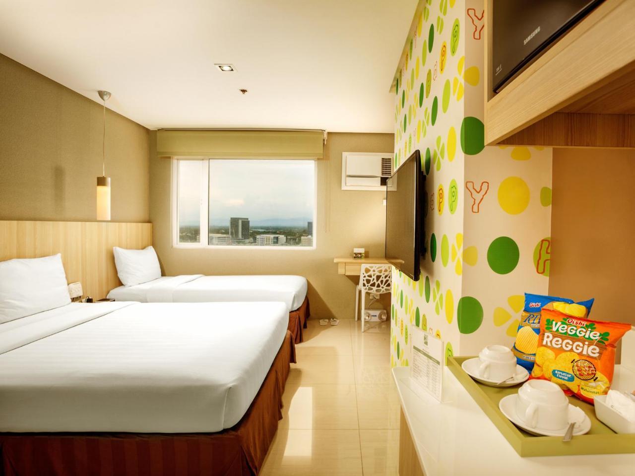 Injap Tower Hotel Iloilo Esterno foto