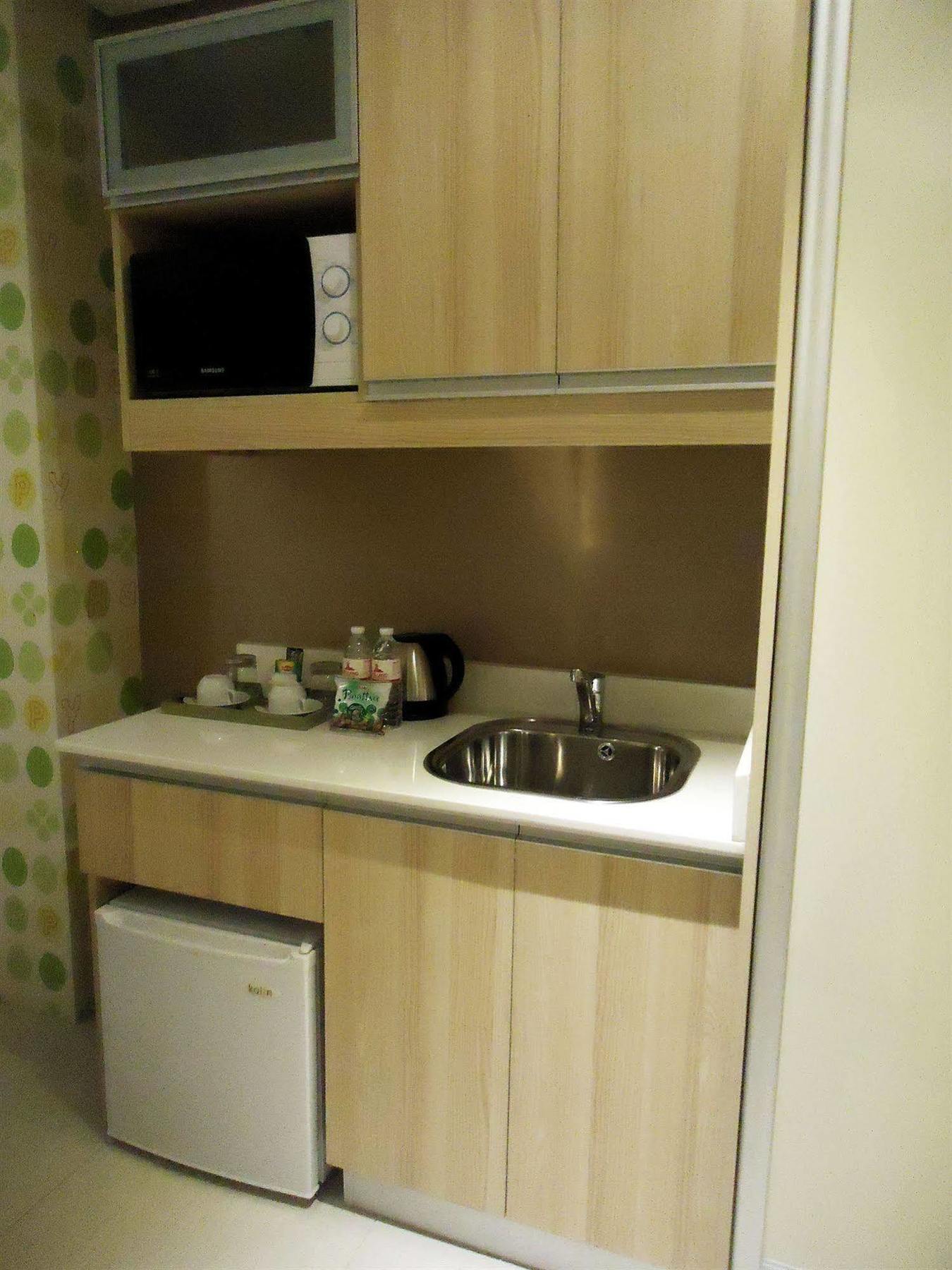 Injap Tower Hotel Iloilo Esterno foto