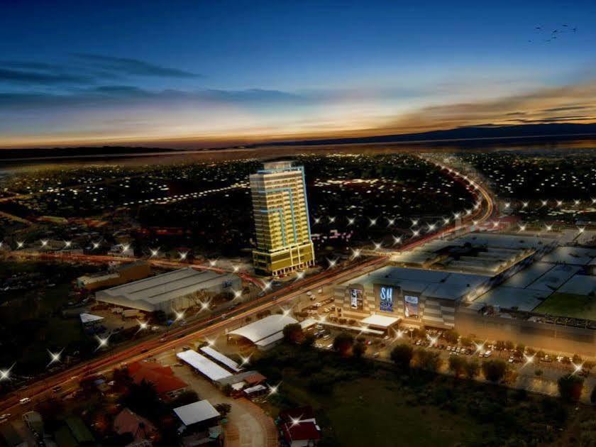 Injap Tower Hotel Iloilo Esterno foto